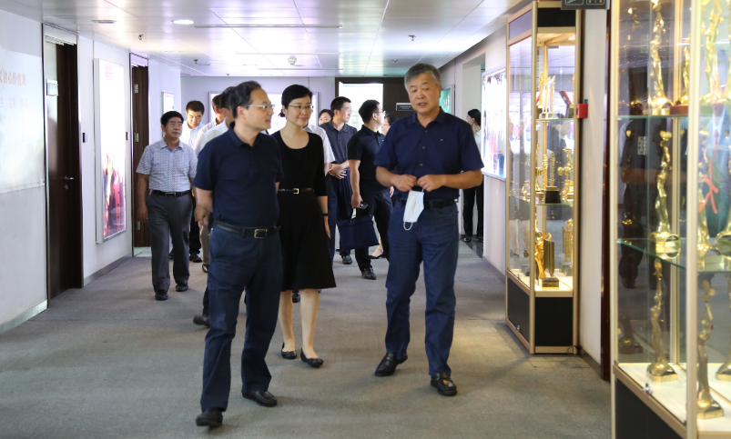 省委常委、省委宣傳部部長于傑到(dào)山東影視(shì)傳媒集團調研指導